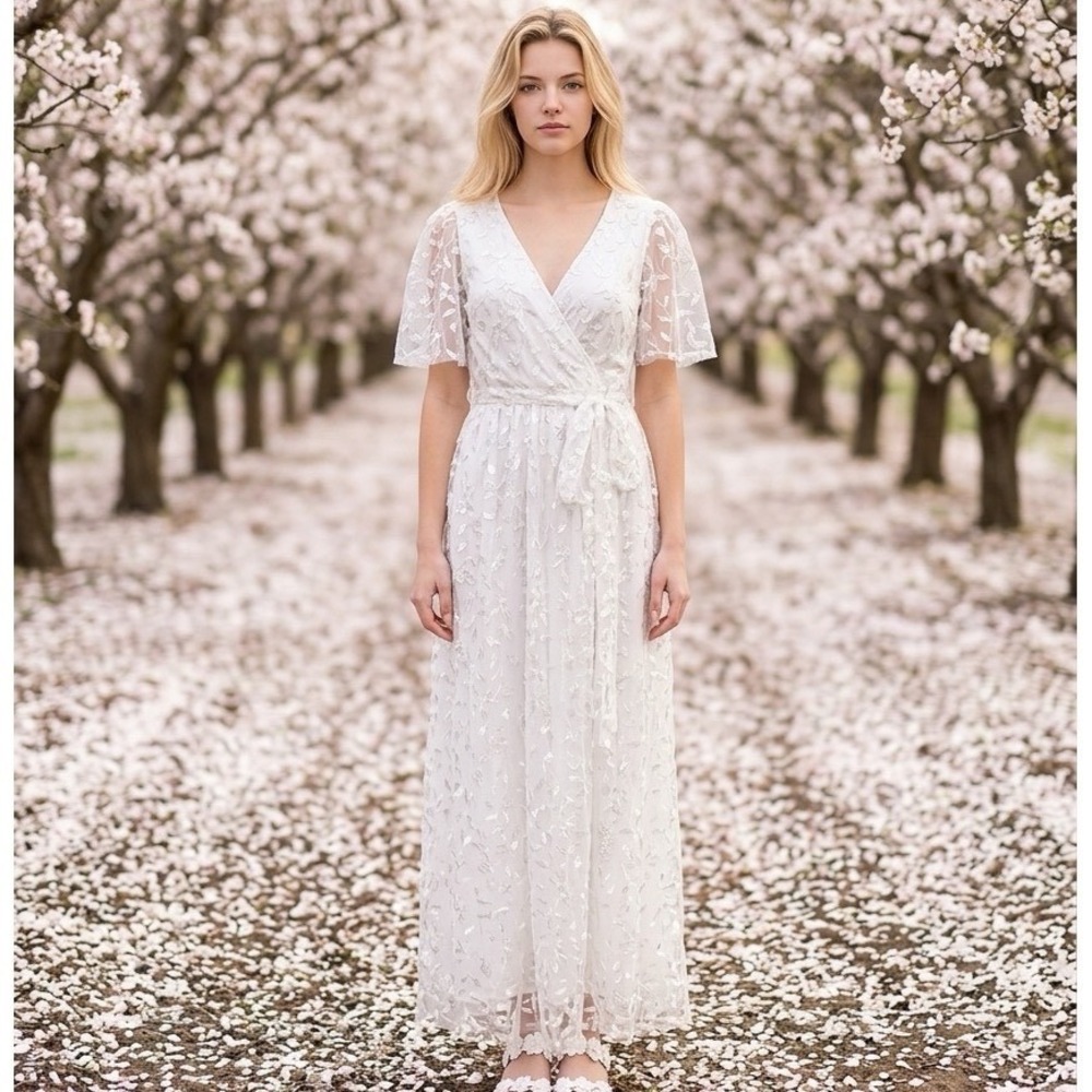 Baltic Born Marseille Embossed Maxi Dress White Floral Lace MAR-DR-2514  Size S